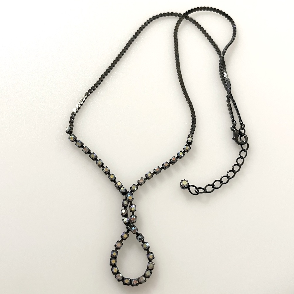 Vintage Iridescent Rhinestone Gunmetal Serpentine Chain Necklace